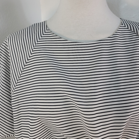 MUSK STRIPED CREWNECK SHORT SLEEVE PLATED WAIST TOP WOMEN'S SIZE MEDIUM - Picture 14 of 16